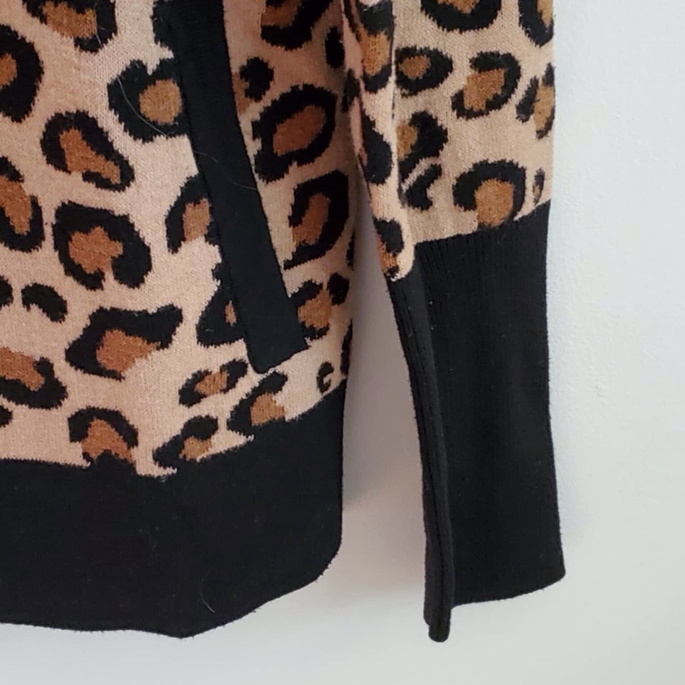 Rachel Zoe Tan Black Leopard Print Zippered Sweater Cardigan Pockets EUC XS - Picture 6 of 7